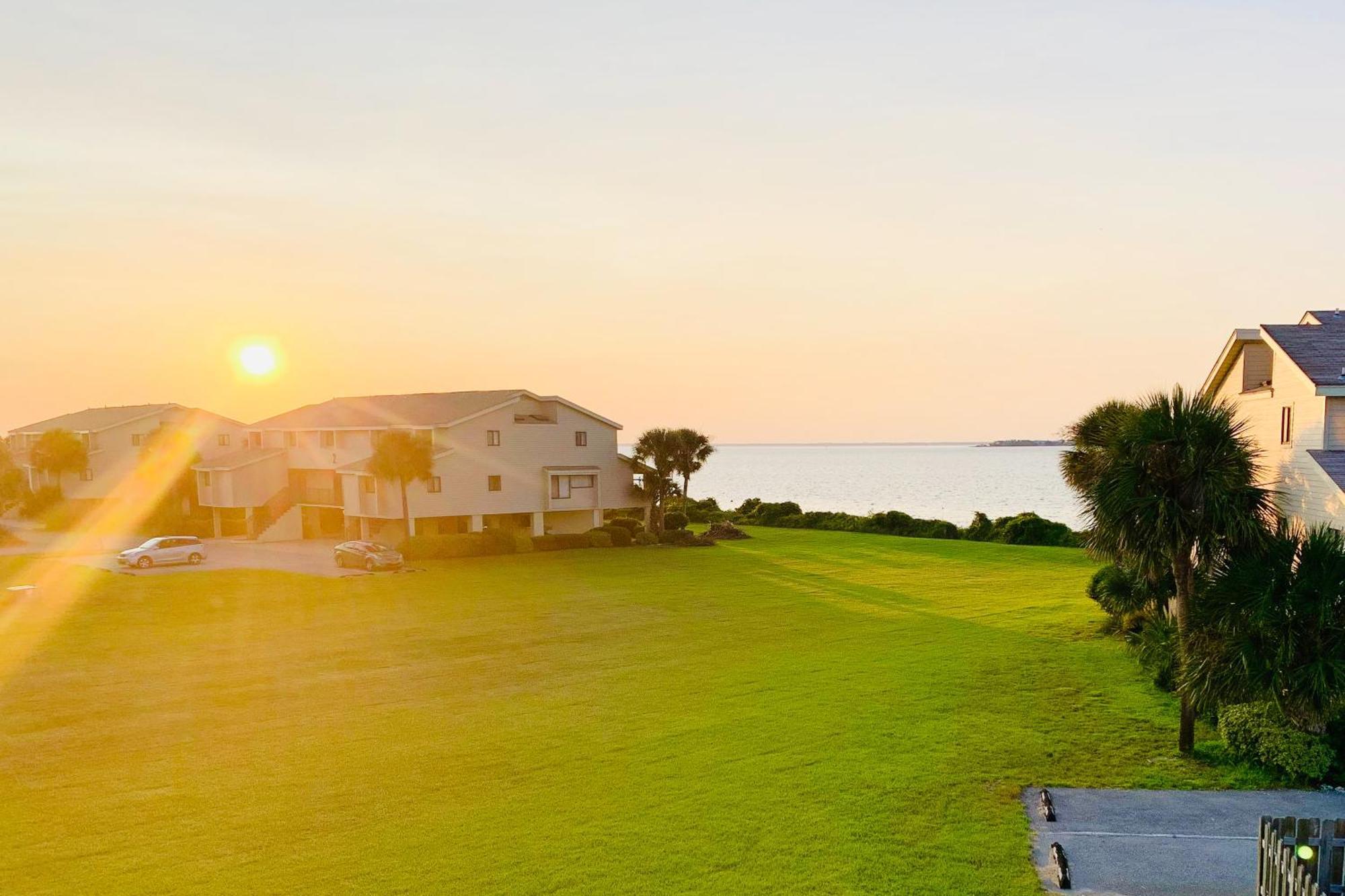 Santa Rosa Dunes Pensacola Beach Rum bild